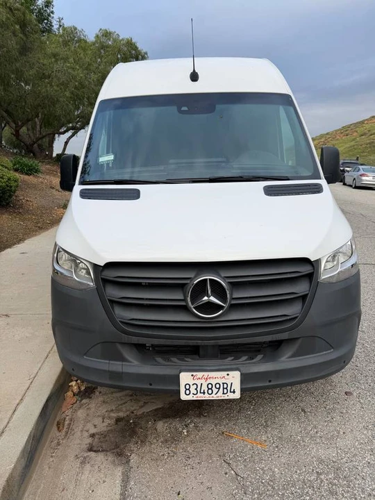 2024 Mercedes-Benz VS30 Sprinter - Image 2 of 5