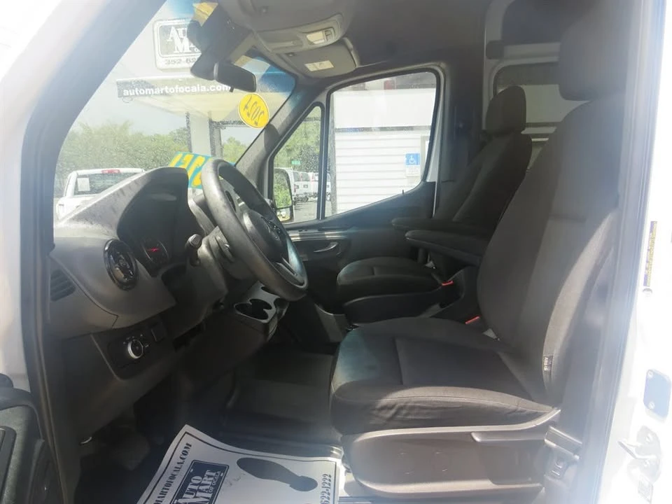 2024 Mercedes-Benz VS30 Sprinter - Image 4 of 20