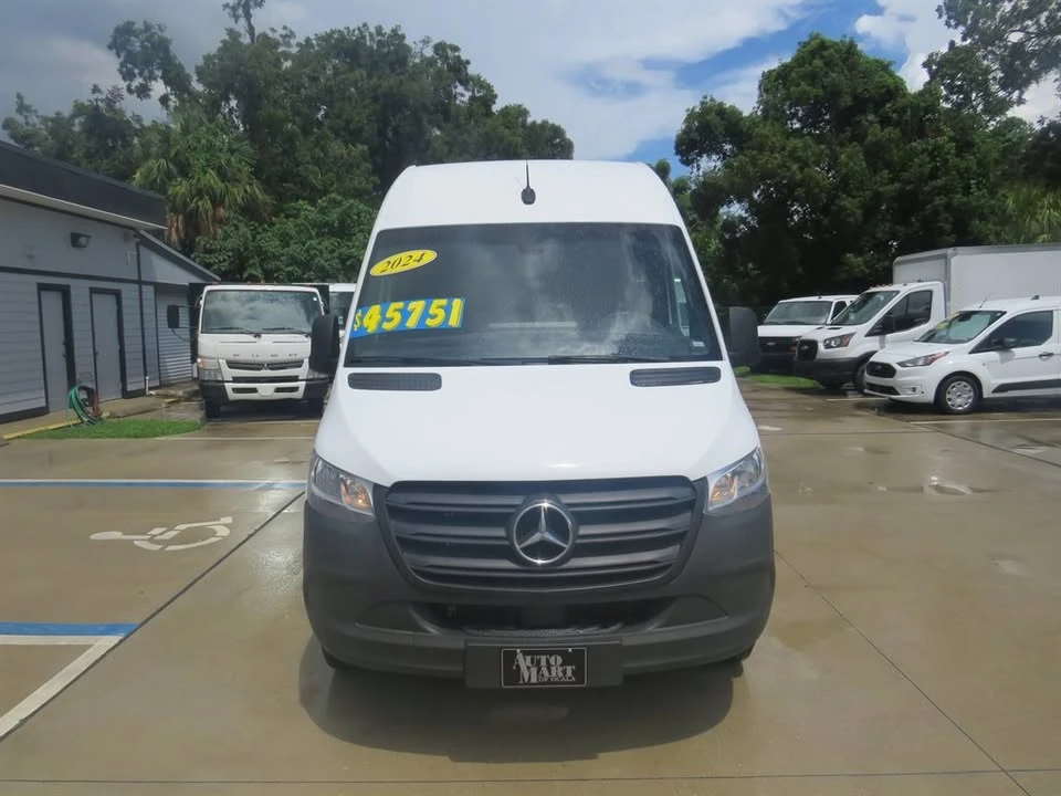 2024 Mercedes-Benz VS30 Sprinter - Image 2 of 20