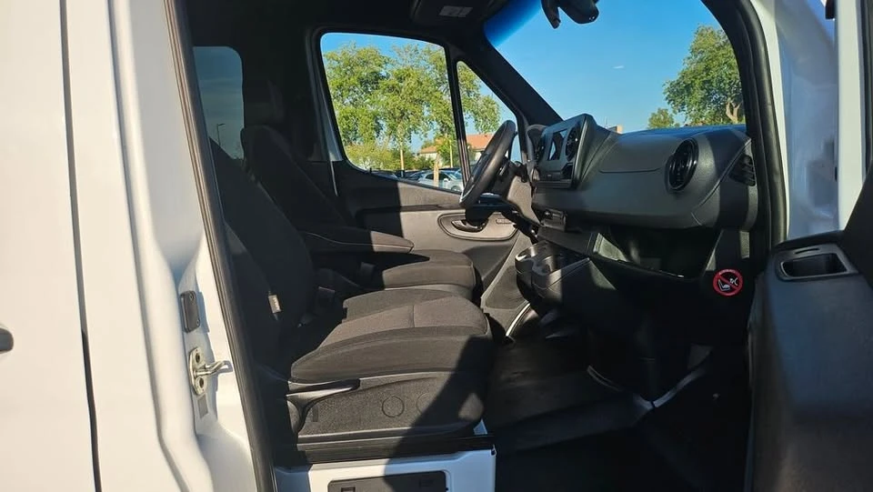 2024 Mercedes-Benz VS30 Sprinter - Image 18 of 20