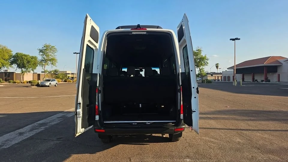 2024 Mercedes-Benz VS30 Sprinter - Image 12 of 20