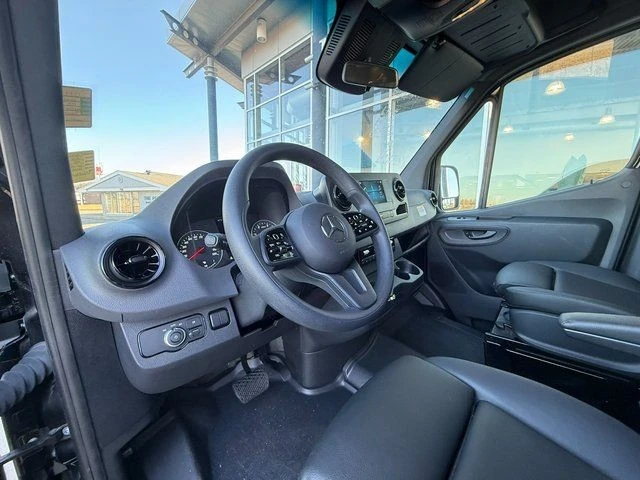 2024 Mercedes-Benz VS30 Sprinter - Image 13 of 21