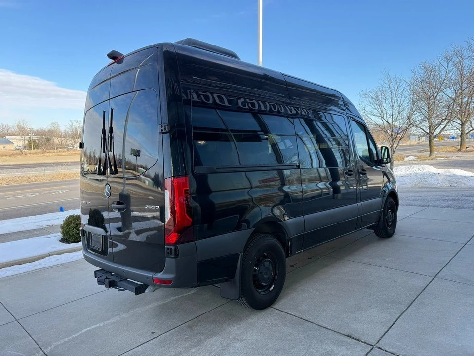 2024 Mercedes-Benz VS30 Sprinter - Image 5 of 12