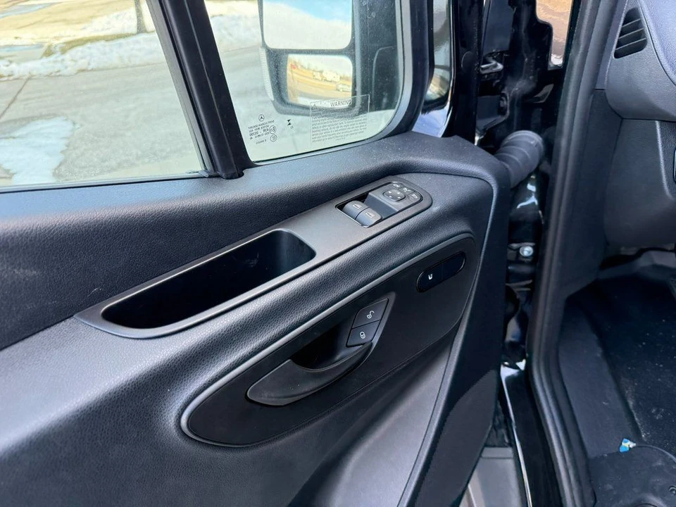 2024 Mercedes-Benz VS30 Sprinter - Image 10 of 12