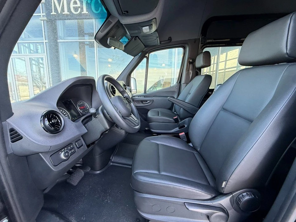 2024 Mercedes-Benz VS30 Sprinter - Image 11 of 12