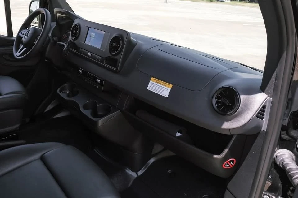 2024 Mercedes-Benz VS30 Sprinter - Image 10 of 14