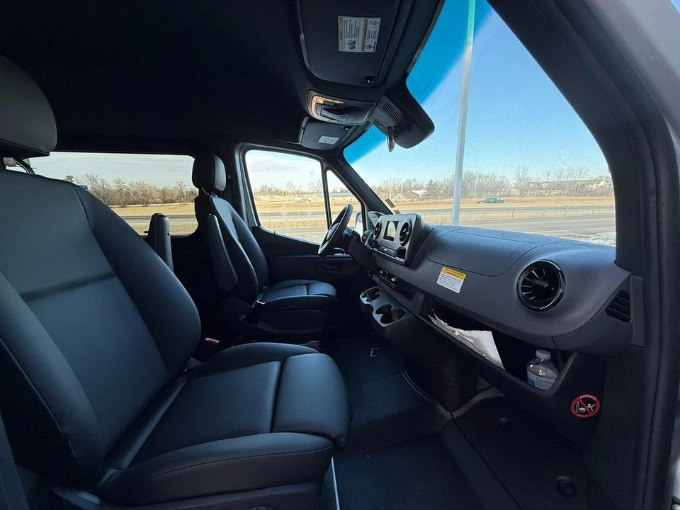 2024 Mercedes-Benz VS30 Sprinter - Image 18 of 21