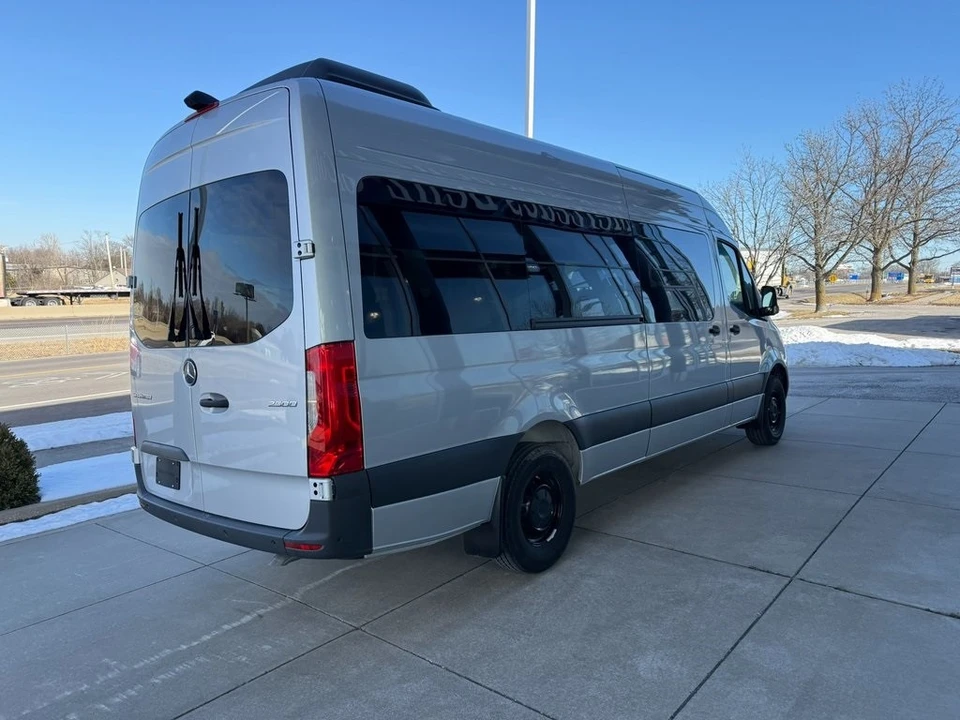 2024 Mercedes-Benz VS30 Sprinter - Image 5 of 12