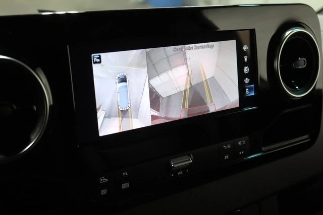 2024 Mercedes-Benz VS30 Sprinter - Image 7 of 12