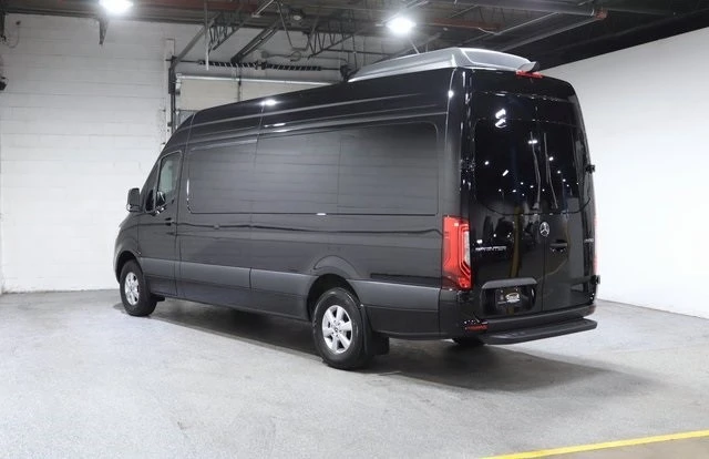 2024 Mercedes-Benz VS30 Sprinter - Image 2 of 12