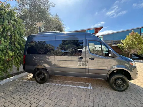2024 Mercedes-Benz Sprinter 2500 Passenger High Roof w/144" WB Van 3D