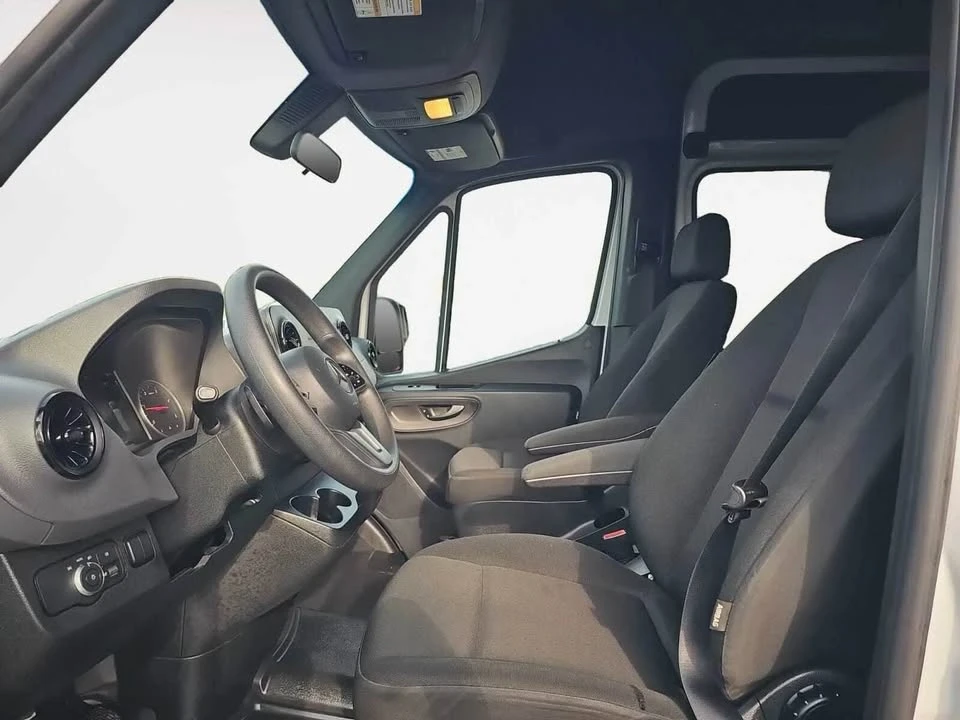 2024 Mercedes-Benz VS30 Sprinter - Image 12 of 17
