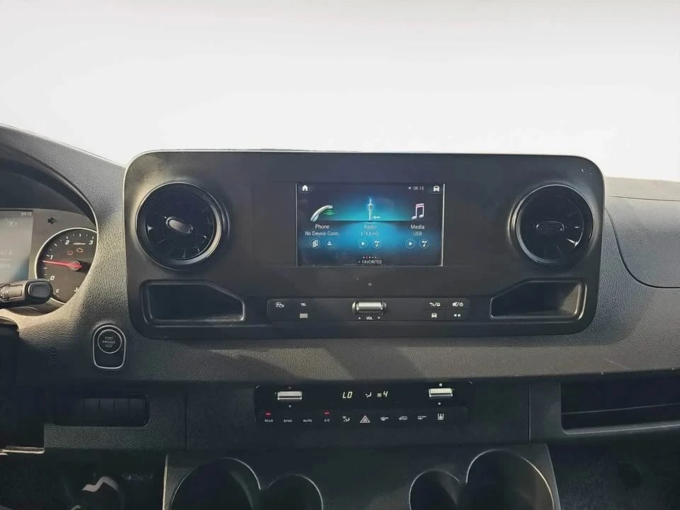 2024 Mercedes-Benz VS30 Sprinter - Image 10 of 17