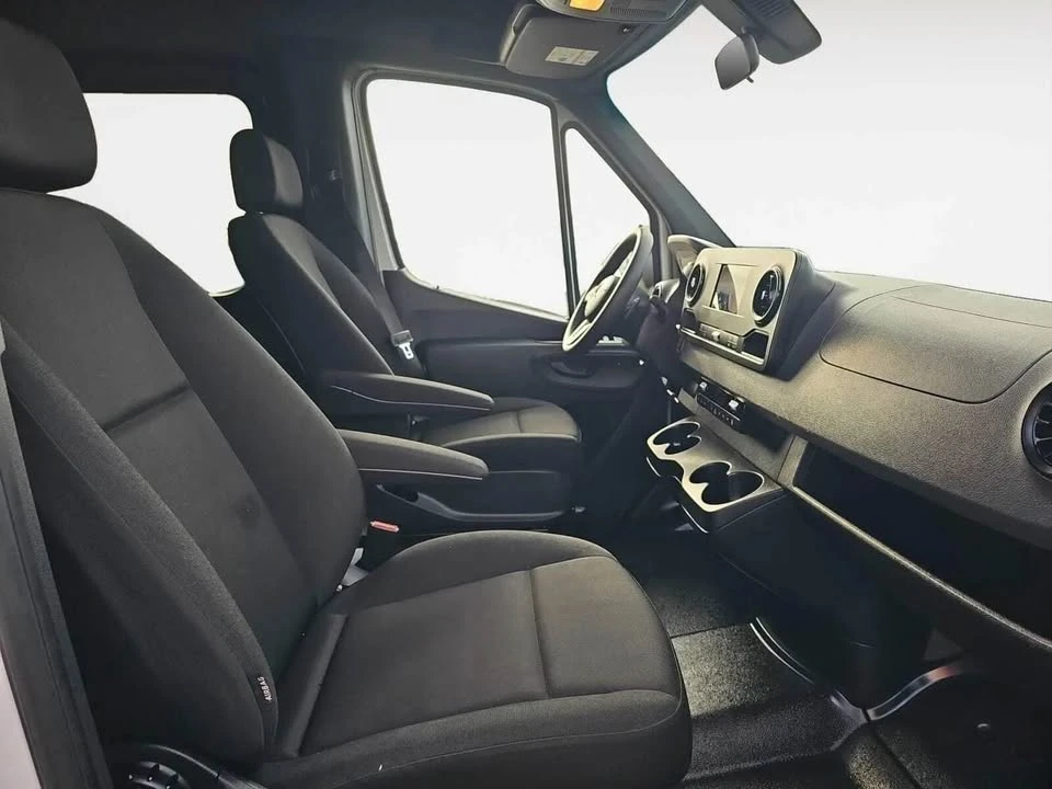 2024 Mercedes-Benz VS30 Sprinter - Image 11 of 17