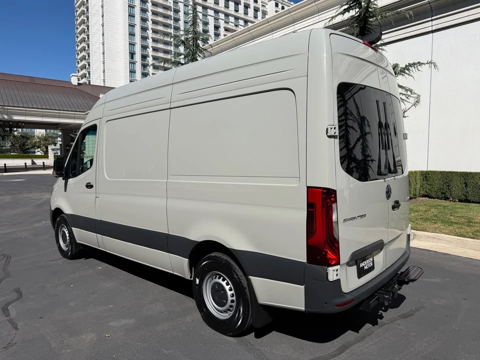 2024 Mercedes-Benz VS30 Sprinter - Image 7 of 20
