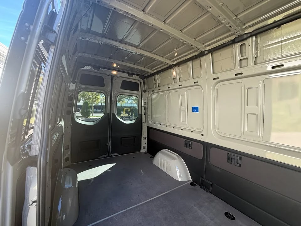 2024 Mercedes-Benz VS30 Sprinter - Image 18 of 20