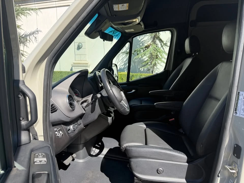 2024 Mercedes-Benz VS30 Sprinter - Image 8 of 20