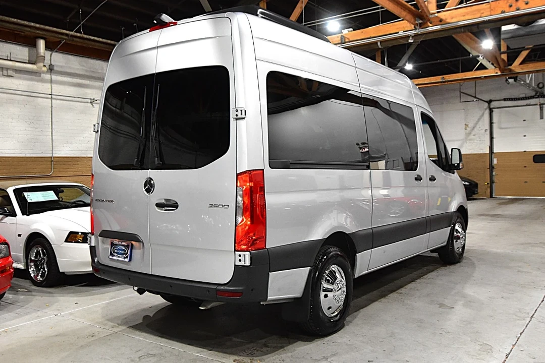2024 Mercedes-Benz VS30 Sprinter - Image 8 of 12