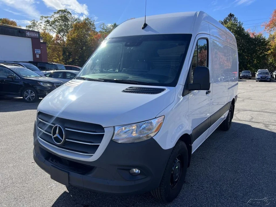 2024 Mercedes-Benz VS30 Sprinter - Image 10 of 12