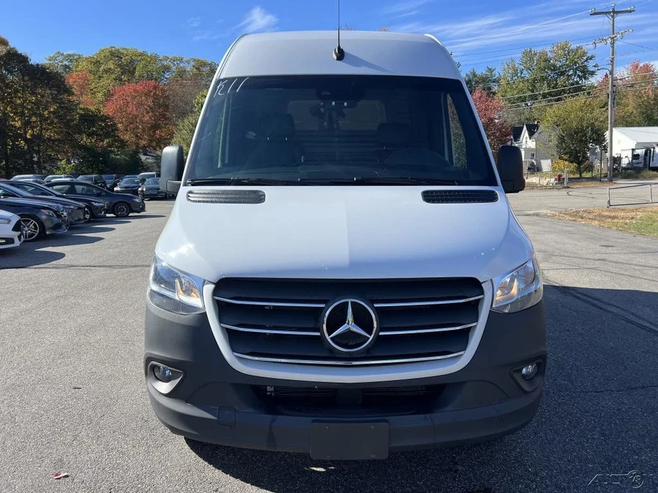2024 Mercedes-Benz VS30 Sprinter - Image 3 of 12