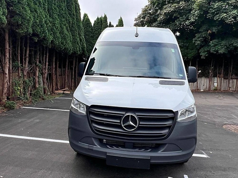 2024 Mercedes-Benz VS30 Sprinter - Image 10 of 15