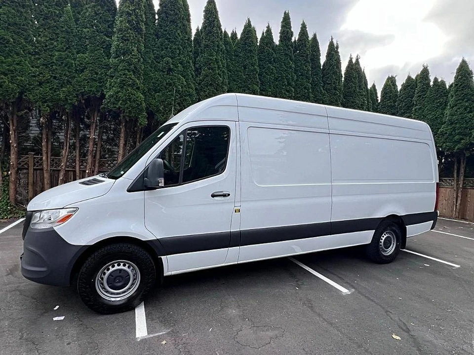 2024 Mercedes-Benz VS30 Sprinter - Image 12 of 15