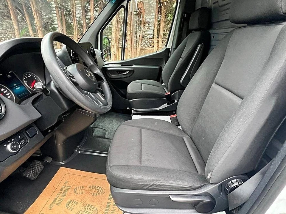 2024 Mercedes-Benz VS30 Sprinter - Image 6 of 15