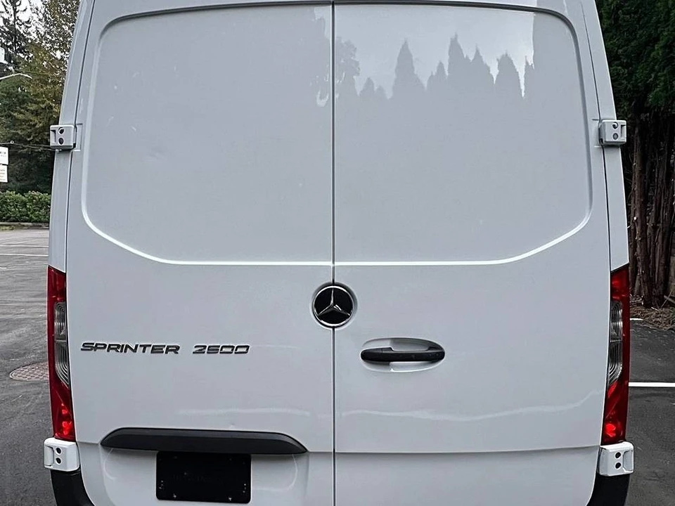 2024 Mercedes-Benz VS30 Sprinter - Image 4 of 15