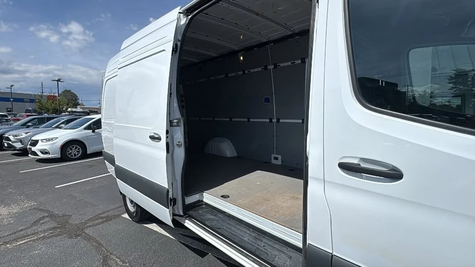 2024 Mercedes-Benz VS30 Sprinter - Image 15 of 20