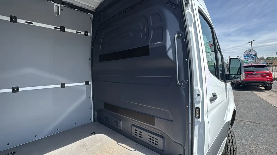 2024 Mercedes-Benz VS30 Sprinter - Image 16 of 20