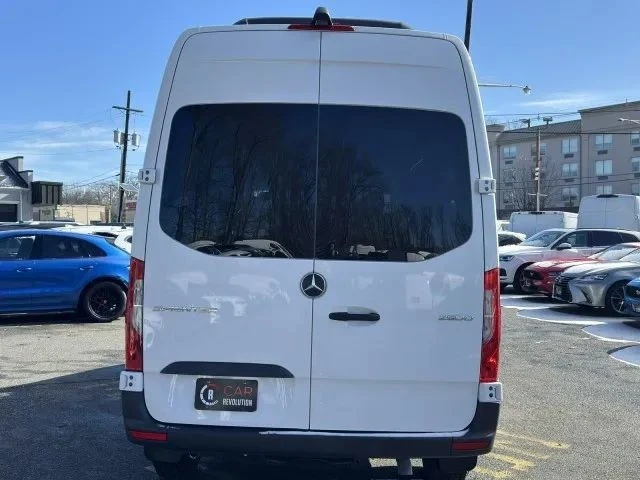 2024 Mercedes-Benz VS30 Sprinter - Image 5 of 12
