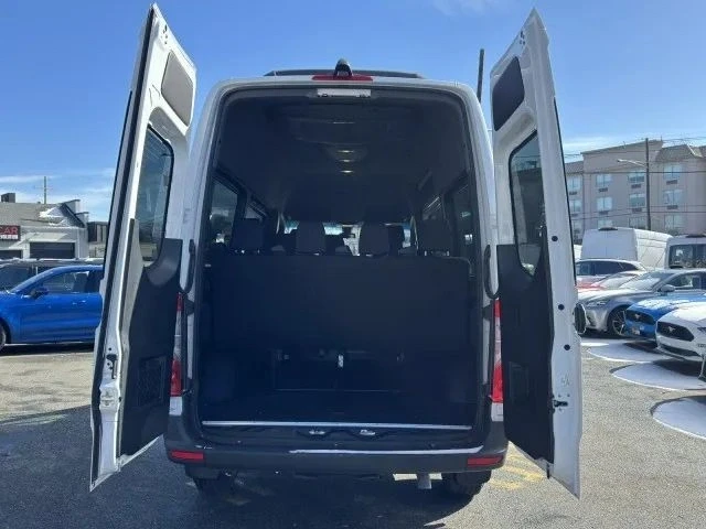 2024 Mercedes-Benz VS30 Sprinter - Image 7 of 12