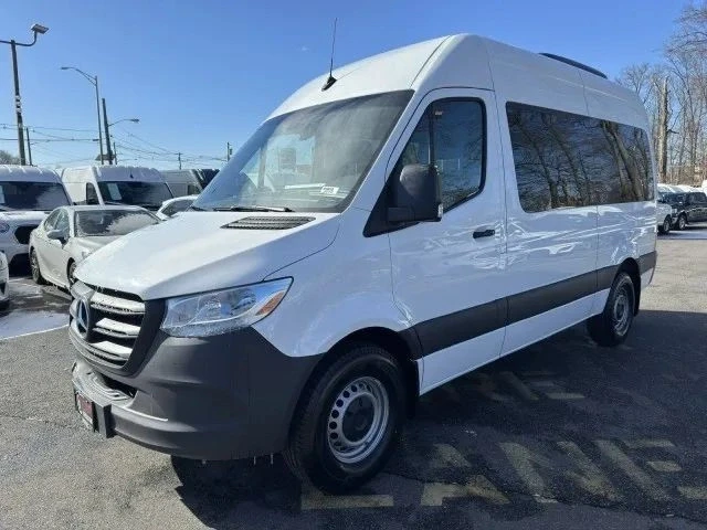 2024 Mercedes-Benz VS30 Sprinter - Image 3 of 12
