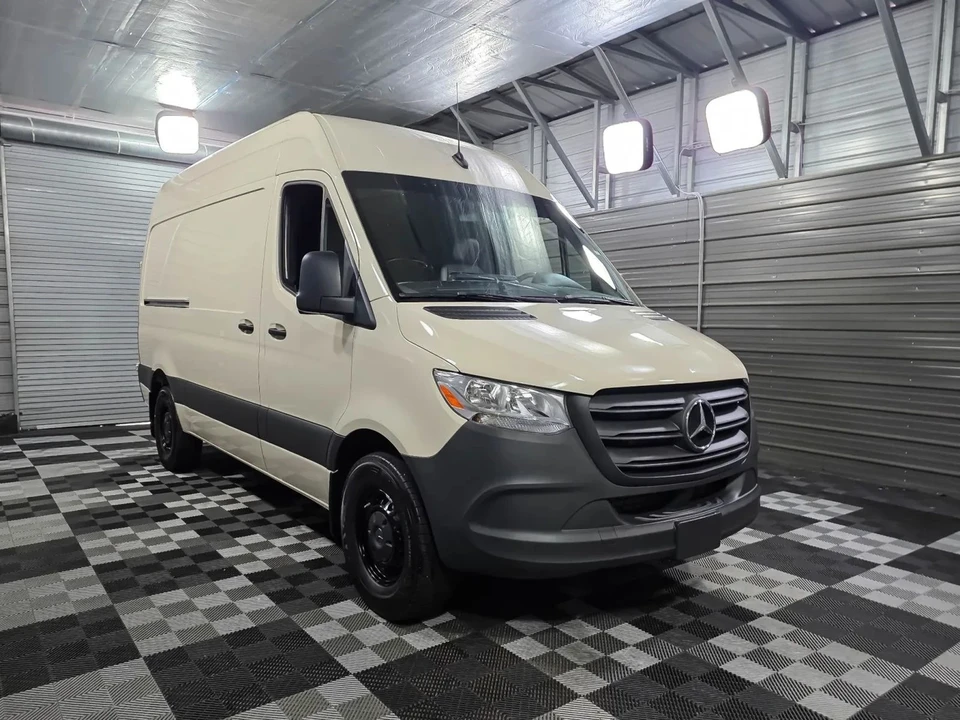 2024 Mercedes-Benz VS30 Sprinter - Image 4 of 12