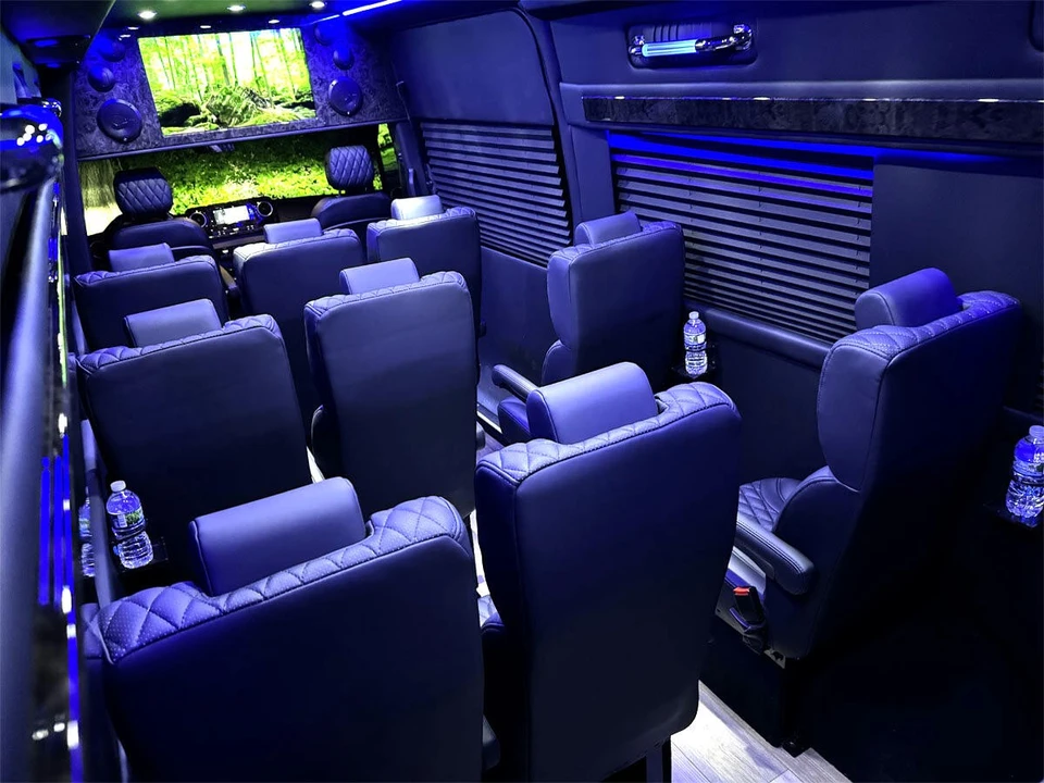 2024 Mercedes-Benz VS30 Sprinter - Image 19 of 21