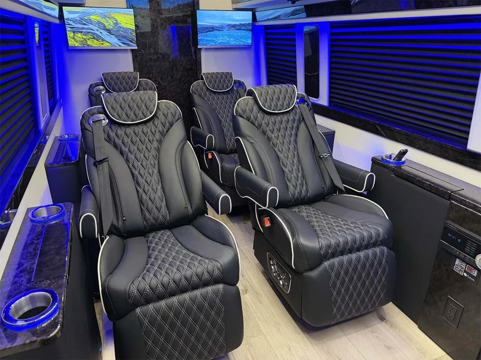 2024 Mercedes-Benz VS30 Sprinter - Image 7 of 21