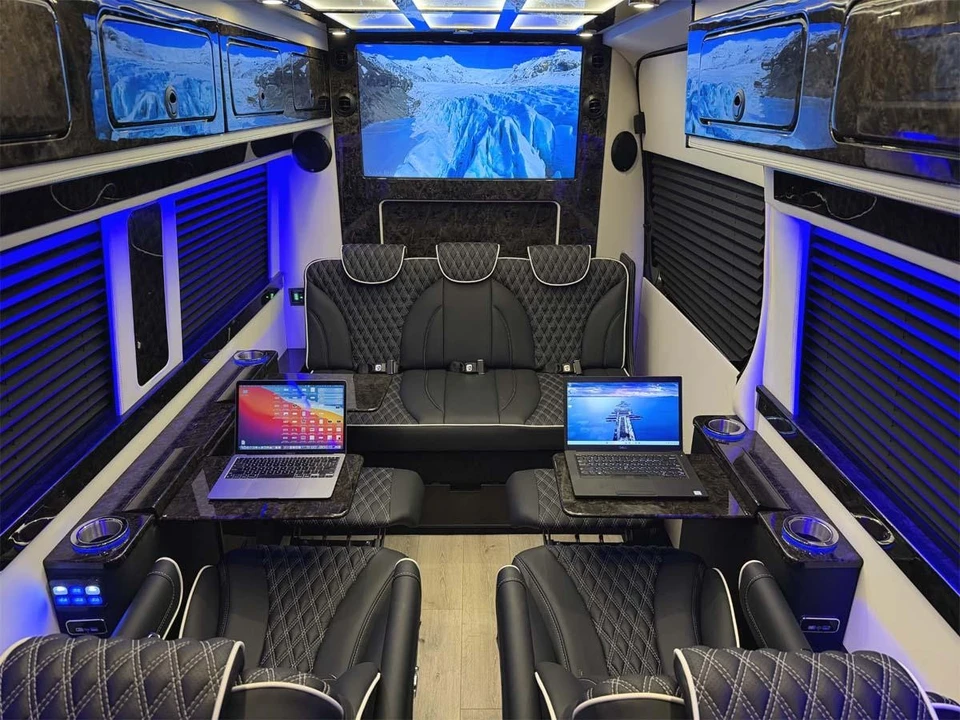 2024 Mercedes-Benz VS30 Sprinter - Image 2 of 21