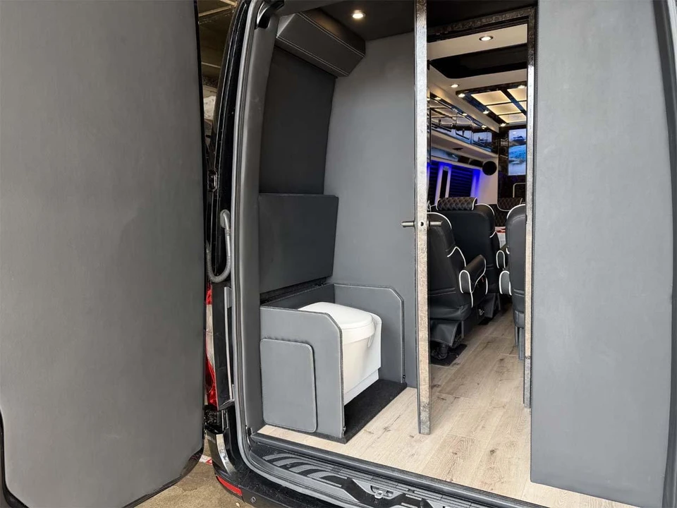 2024 Mercedes-Benz VS30 Sprinter - Image 19 of 21