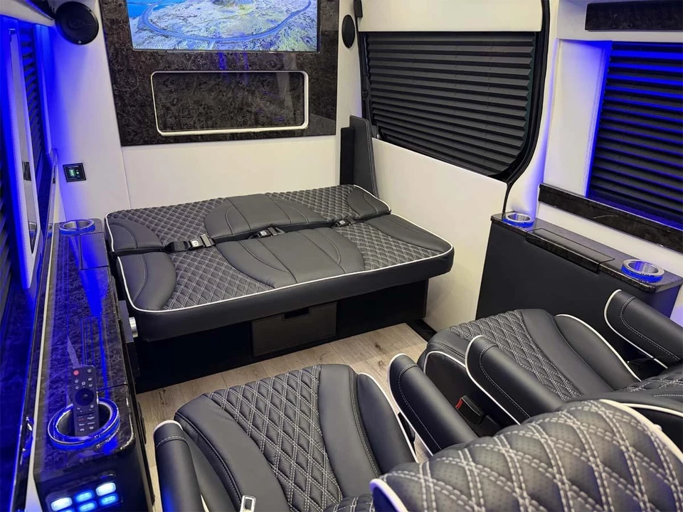 2024 Mercedes-Benz VS30 Sprinter - Image 6 of 21