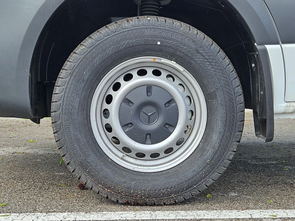 2024 Mercedes-Benz VS30 Sprinter - Image 9 of 12