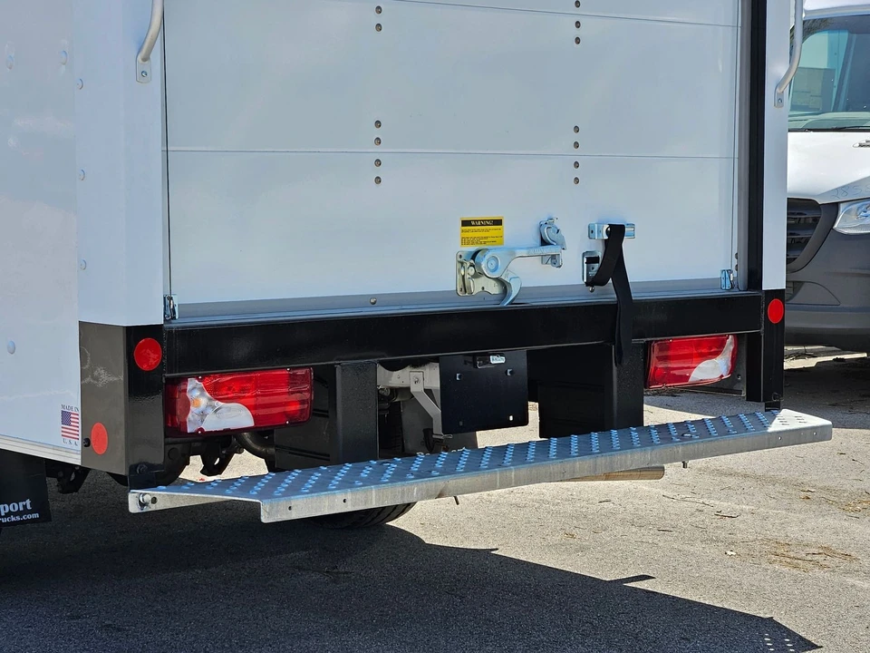 2024 Mercedes-Benz VS30 Sprinter - Image 10 of 12