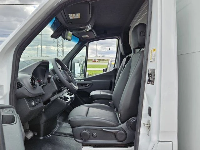 2024 Mercedes-Benz VS30 Sprinter - Image 10 of 12