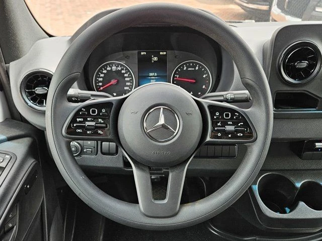 2024 Mercedes-Benz VS30 Sprinter - Image 13 of 21