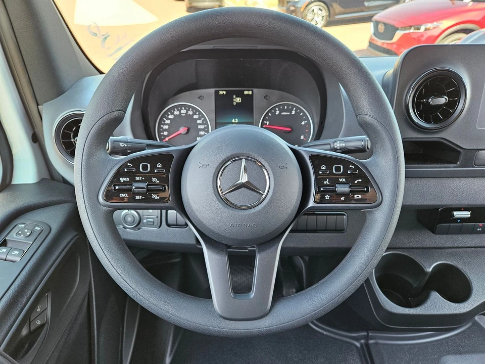 2024 Mercedes-Benz VS30 Sprinter - Image 16 of 21