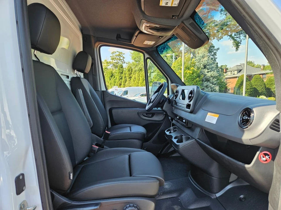 2024 Mercedes-Benz VS30 Sprinter - Image 14 of 21