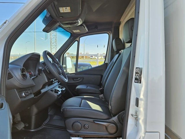 2024 Mercedes-Benz VS30 Sprinter - Image 10 of 12