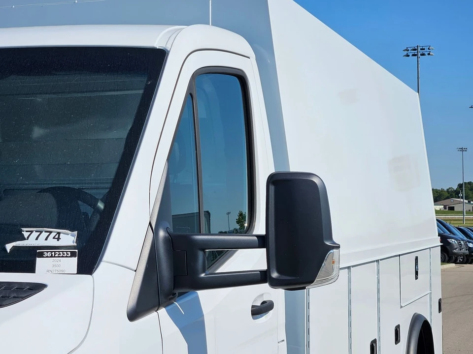 2024 Mercedes-Benz VS30 Sprinter - Image 8 of 21