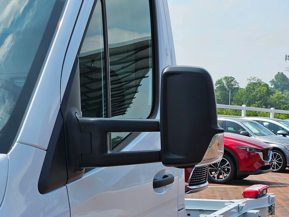 2024 Mercedes-Benz VS30 Sprinter - Image 8 of 12
