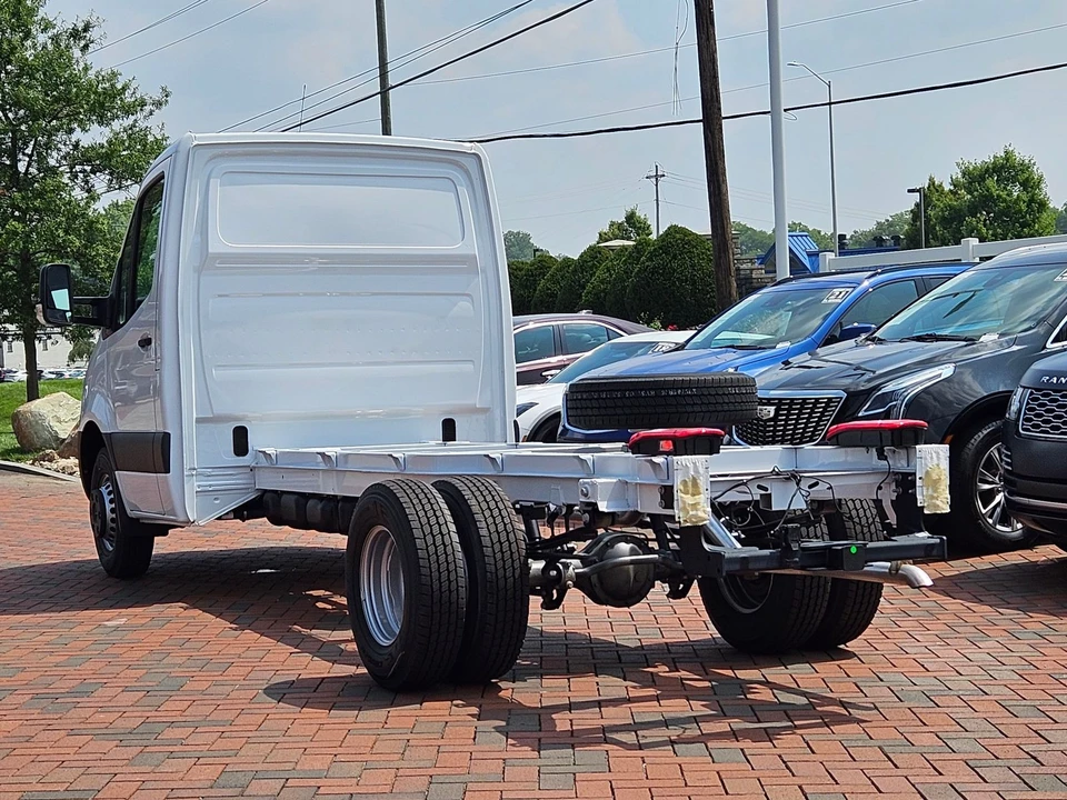 2024 Mercedes-Benz VS30 Sprinter - Image 5 of 12