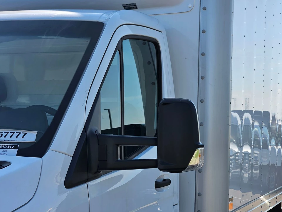 2024 Mercedes-Benz VS30 Sprinter - Image 10 of 21
